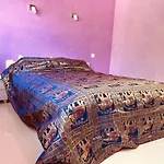 Comfortable Townhouse Apartament