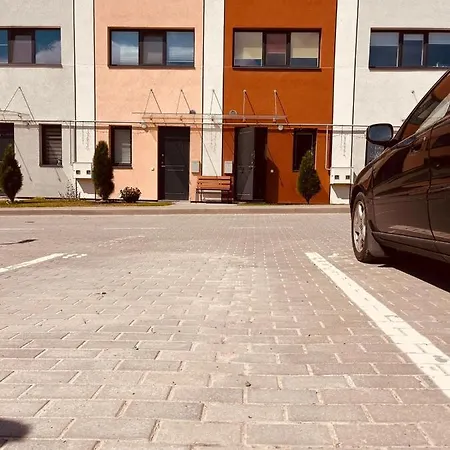 Comfortable Townhouse Apartment