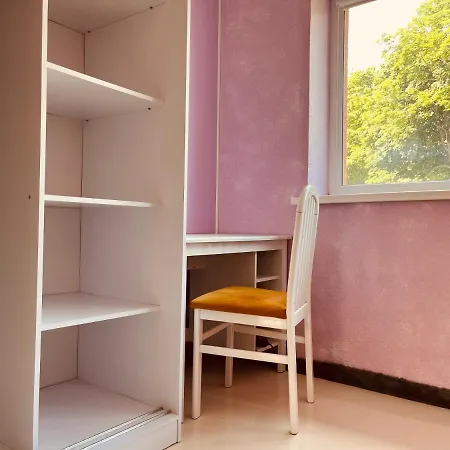 Comfortable Townhouse アパート