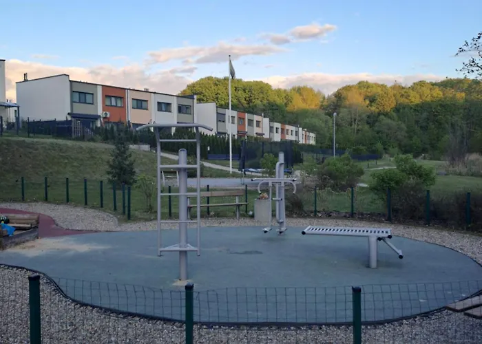 Апартаменти Comfortable Townhouse *